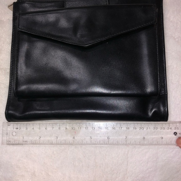 GENUINE LEATHER CROSSBODY/WRISTLET PURSE - Picture 10 of 11